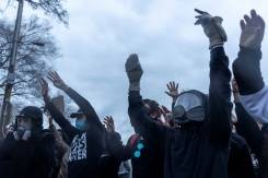 Minneapolis under curfew after officer shoots Black motorist dead.jpg