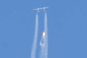 Billionaire Branson achieves space dream.jpg Billionaire Branson achieves space dream.jpg