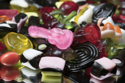 Des associations demandent à Bercy de suspendre le dioxyde de titane, additif alimentaire controversé.jpg