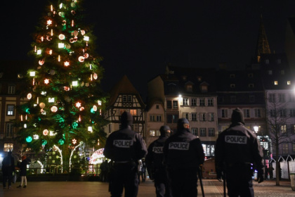 Un an après l'attentat du marché de Noël, l'hommage de Strasbourg aux victimes.jpg