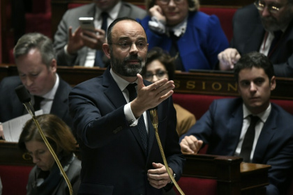 réunion à Matignon vendredi, la CFDT veut un retrait de l'âge pivot d'ici là.jpg