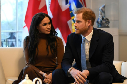 Harry et Meghan prennent leurs distances avec la famille royale.jpg