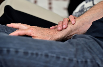 vers un accès facilité aux soins palliatifs à domicile.jpg