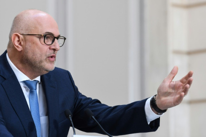 le face-à-face ne fait que démarrer à l'Assemblée.jpg