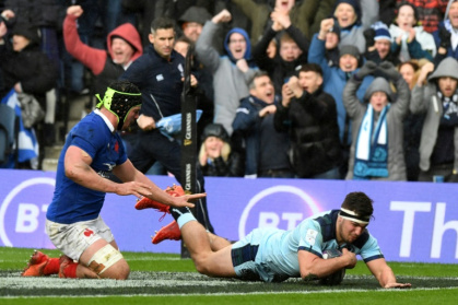 les Bleus douchés en Ecosse.jpg