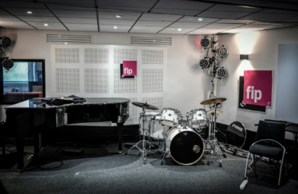 FIP, radio championne de l'éclectisme musical, fête ses 50 ans.jpg