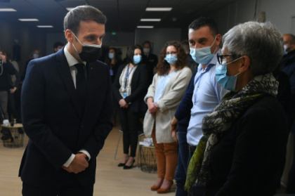 Macron promeut à Tours la réforme des pensions alimentaires.jpg