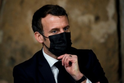 Macron en hausse, Castex stable.jpg