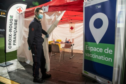 Véran défend l'ouverture de la vaccination, les indicateurs s'améliorent.jpg