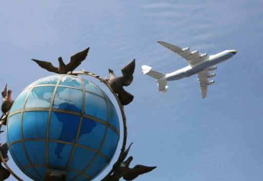 Fly more, pollute less -- the great aviation conundrum
