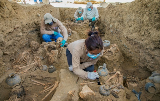 Archaeologists find pre-Columbian mass grave in Peru