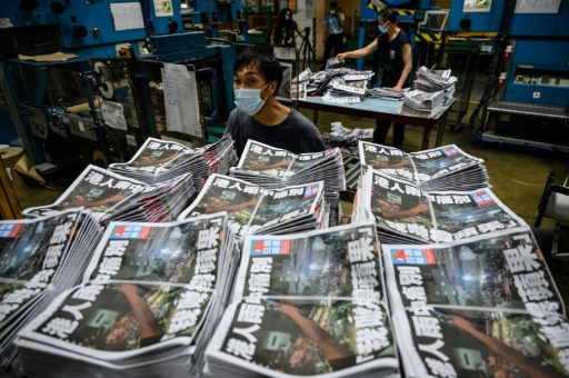 Shuttered Hong Kong democracy paper wins press freedom award