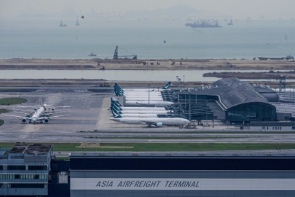 Hong Kong quarantine pushes Cathay pilots to.jpg