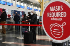US air travel still messy, with another 2,600 flights scrapped.jpg US air travel still messy, with another 2,600 flights scrapped.jpg