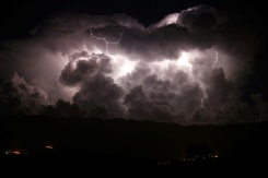 770-km US megaflash sets new lightning record.jpg 770-km US megaflash sets new lightning record.jpg