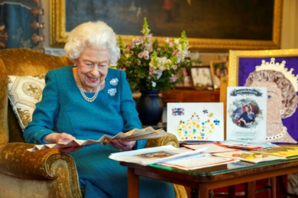 Elizabeth II marks Platinum Jubilee with.jpg Elizabeth II marks Platinum Jubilee with.jpg