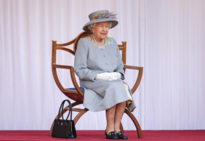Queen Elizabeth returns to work after Covid.jpg Queen Elizabeth returns to work after Covid.jpg