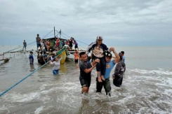 Death toll from Philippines landslides, floods rises to 80.jpg Death toll from Philippines landslides, floods rises to 80.jpg
