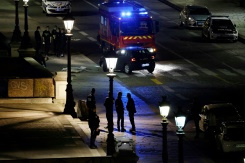 des policiers tirent sur une voiture, deux morts.jpg