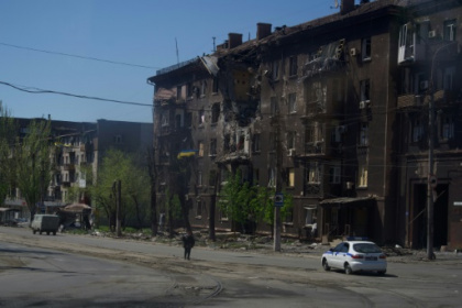 In devastated Mariupol, a daily struggle to survive.jpg In devastated Mariupol, a daily struggle to survive.jpg