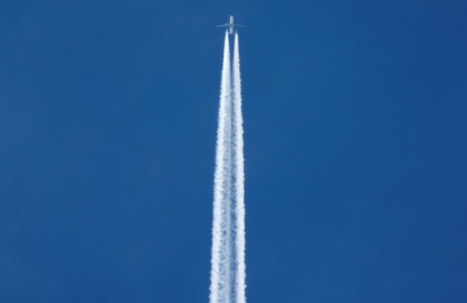 Slash airline emissions to meet Paris targets.jpg Slash airline emissions to meet Paris targets.jpg