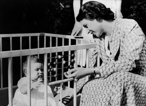 Elizabeth II: trouble, strife and family life