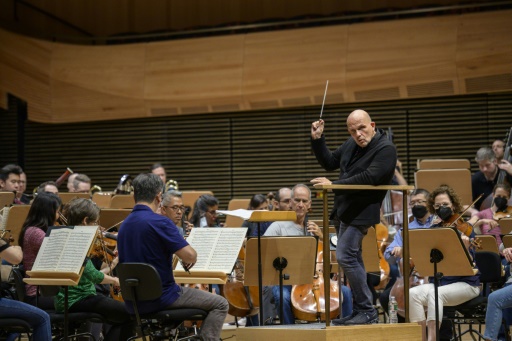 'Safari for sound': New York Philharmonic fine-tunes new home