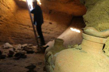 Rameses II-era burial cave found in Israel.jpg