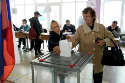 Kremlin proxies claim victory in.jpg Kremlin proxies claim victory in.jpg