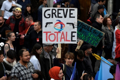 French PM threatens to force workers back as energy strikes continue.jpg French PM threatens to force workers back as energy strikes continue.jpg