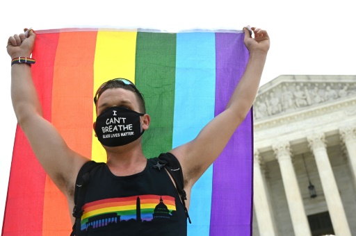 US Senate votes to protect same-sex marriage