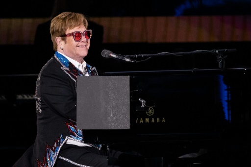 Sun to go down on Elton John's final UK tour at Glastonbury