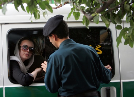 Iran : la police des moeurs dissoute, un geste envers les manifestants