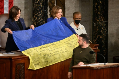 Zelensky says US aid not 'charity' on triumphant US visit.jpg Zelensky says US aid not 'charity' on triumphant US visit.jpg