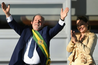 Lula returns vowing to rebuild, reunify Brazil.jpg Lula returns vowing to rebuild, reunify Brazil.jpg