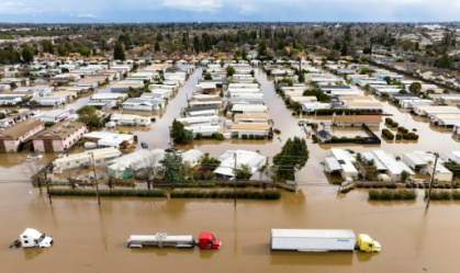 Tens of thousands evacuate California storms, with 17 dead.jpg Tens of thousands evacuate California storms, with 17 dead.jpg