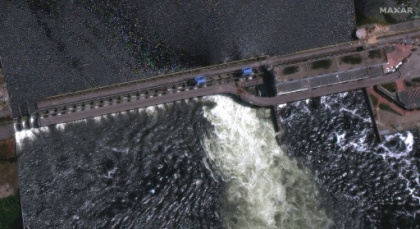 Major Ukraine dam 'partially destroyed', villages evacuated.jpg Major Ukraine dam 'partially destroyed', villages evacuated.jpg