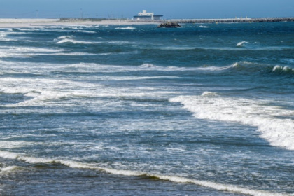 Six bn tonnes of sand extracted from world's oceans each year.jpg Six bn tonnes of sand extracted from world's oceans each year.jpg