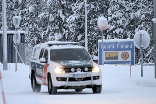 Finland says to shut last border crossing to Russia
