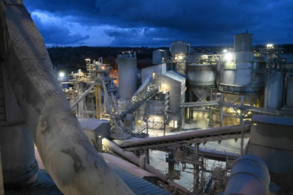 Heavy industry turns to carbon capture to clean up its act.jpg Heavy industry turns to carbon capture to clean up its act.jpg