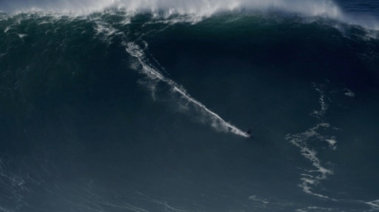 German big wave surfer turns to science to tame the breakers.jpg