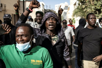 Clashes as Senegal parliament delays presidential poll.jpg Clashes as Senegal parliament delays presidential poll.jpg