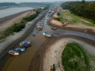 World sees first 12 months above 1.5C warming level.jpg World sees first 12 months above 1.5C warming level.jpg