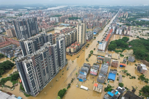 China issues highest-level rainstorm warning after deadly floods