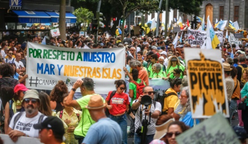 Mass protests in Canary Islands decry overtourism