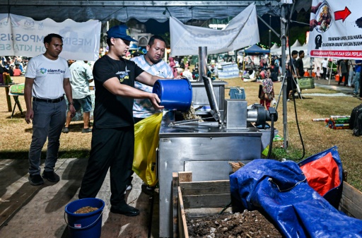 Malaysian state converts Ramadan food waste into fertiliser