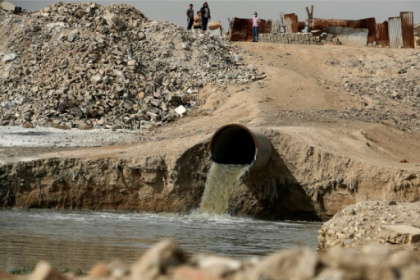 Rampant water pollution threatens Iraq's shrinking rivers.jpg Rampant water pollution threatens Iraq's shrinking rivers.jpg