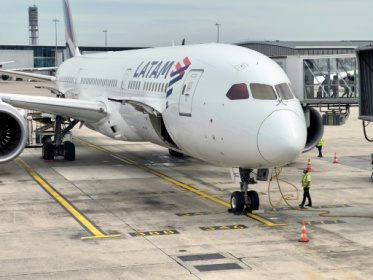 Watchdogs probe 'technical' failure on Boeing-made LATAM plane.jpg Watchdogs probe 'technical' failure on Boeing-made LATAM plane.jpg