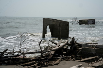 Submerged homes, heat waves fuel Mexico climate angst.jpg Submerged homes, heat waves fuel Mexico climate angst.jpg