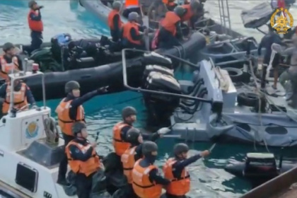 Philippines to 'stand our ground' in South China Sea dispute.jpg Philippines to 'stand our ground' in South China Sea dispute.jpg